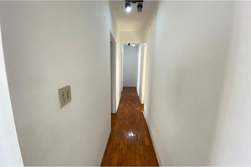 Apartamento à venda com 3 quartos, 115m² - Foto 1