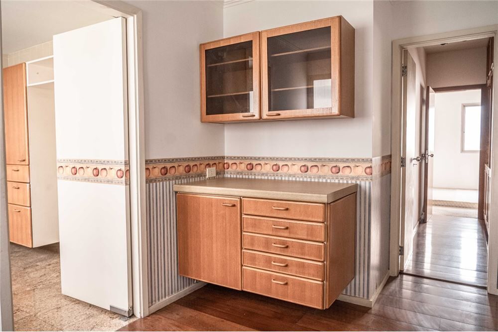 Apartamento, 3 quartos, 207 m² - Foto 1