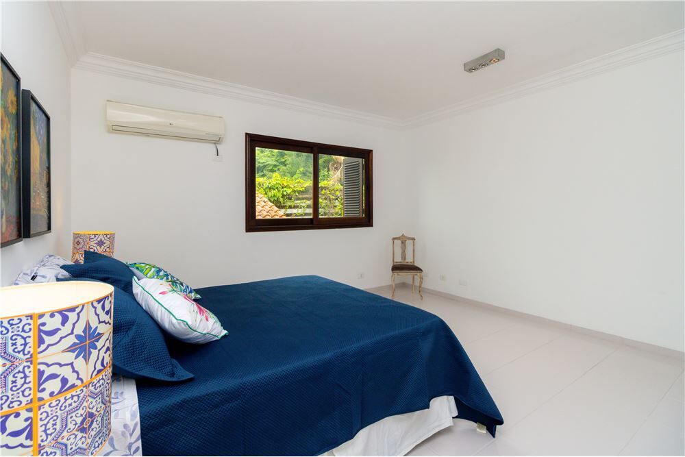 Casa à venda com 3 quartos, 239m² - Foto 11