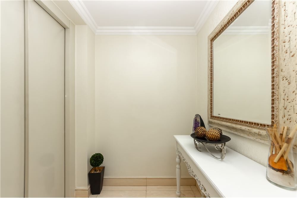 Apartamento à venda com 4 quartos, 198m² - Foto 5