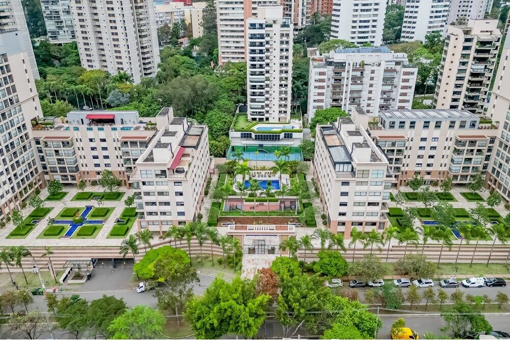 Cobertura à venda com 3 quartos, 333m² - Foto 2