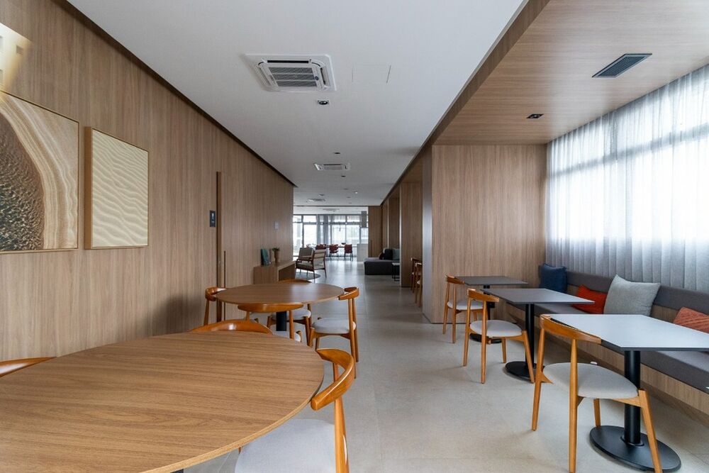 Apartamento à venda com 3 quartos, 84m² - Foto 2