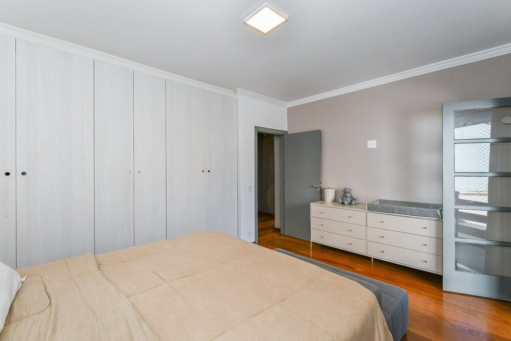 Casa, 4 quartos, 240 m² - Foto 8