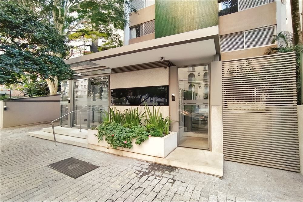 Apartamento à venda com 3 quartos, 172m² - Foto 4