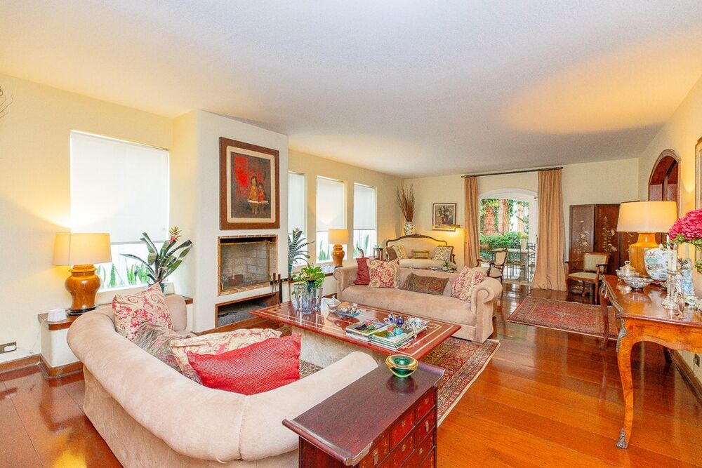 Casa, 4 quartos, 641 m² - Foto 1