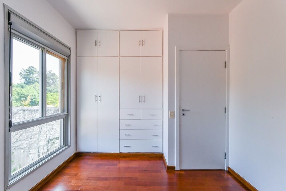 Casa, 4 quartos, 231 m² - Foto 1