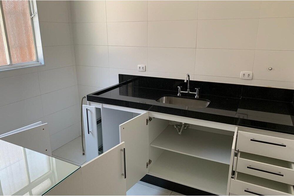 Casa, 5 quartos, 208 m² - Foto 1