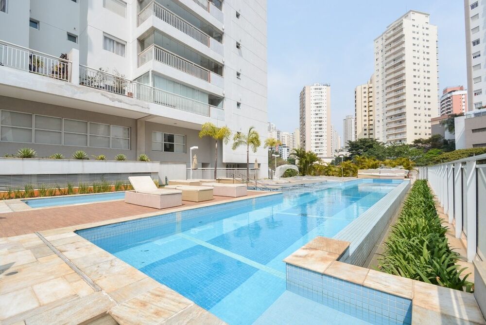 Apartamento à venda com 2 quartos, 68m² - Foto 2