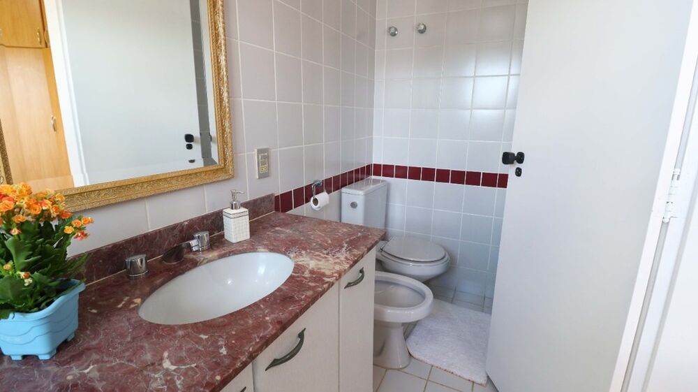 Apartamento à venda com 4 quartos, 190m² - Foto 1
