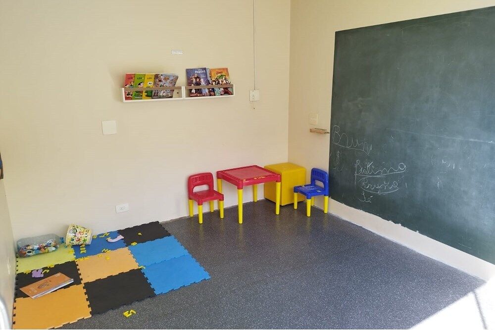 Apartamento à venda com 2 quartos, 61m² - Foto 4