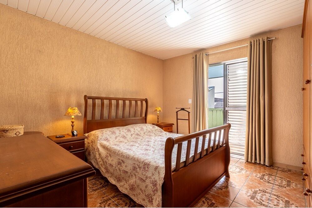 Casa, 3 quartos, 192 m² - Foto 1