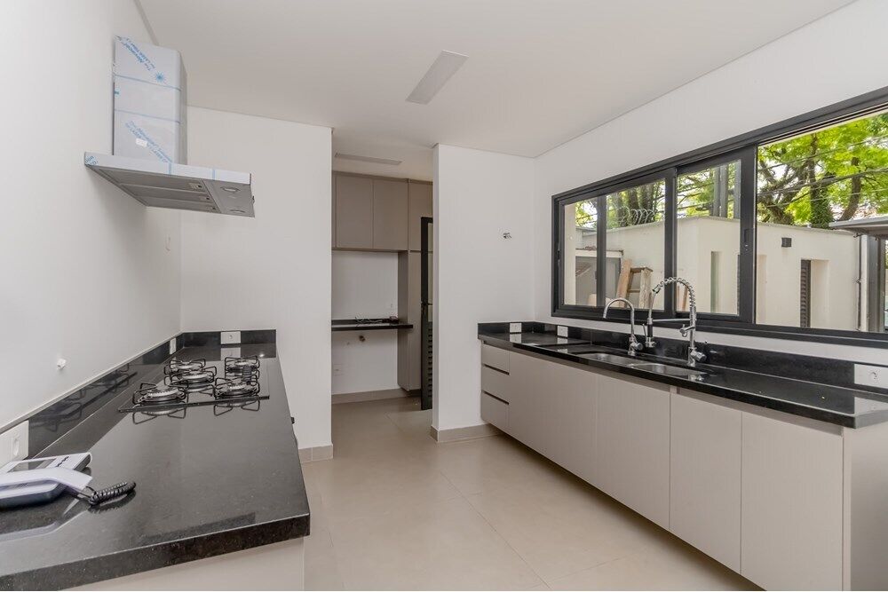 Casa, 3 quartos, 318 m² - Foto 3