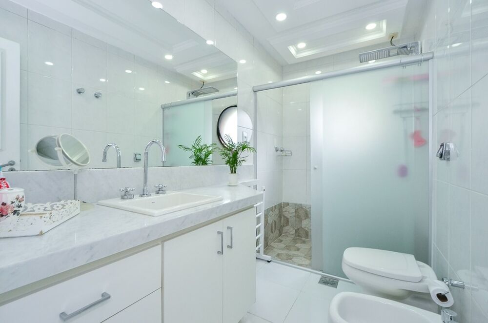 Apartamento à venda com 3 quartos, 230m² - Foto 1