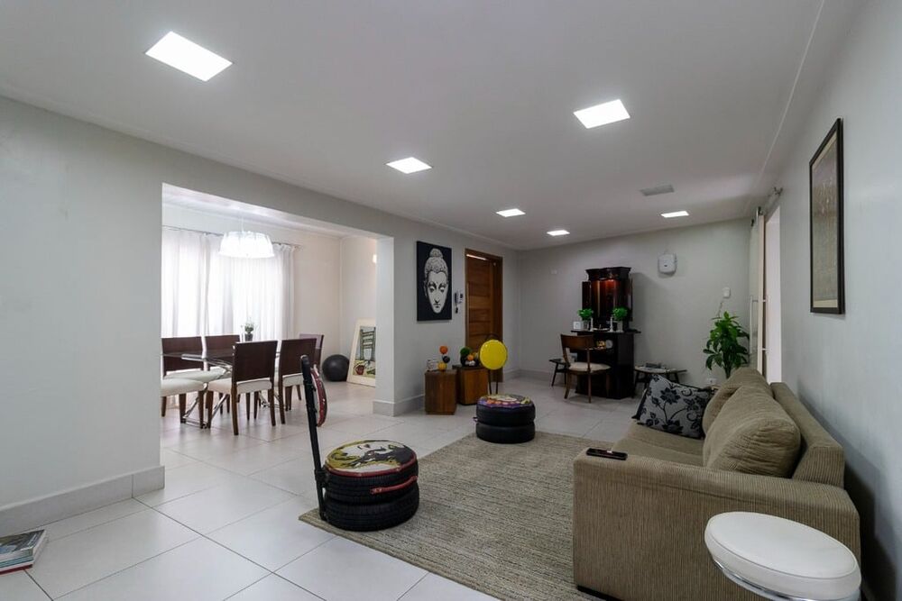 Casa à venda com 3 quartos, 220m² - Foto 7