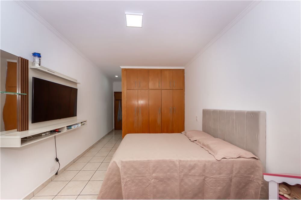 Casa, 3 quartos, 167 m² - Foto 1