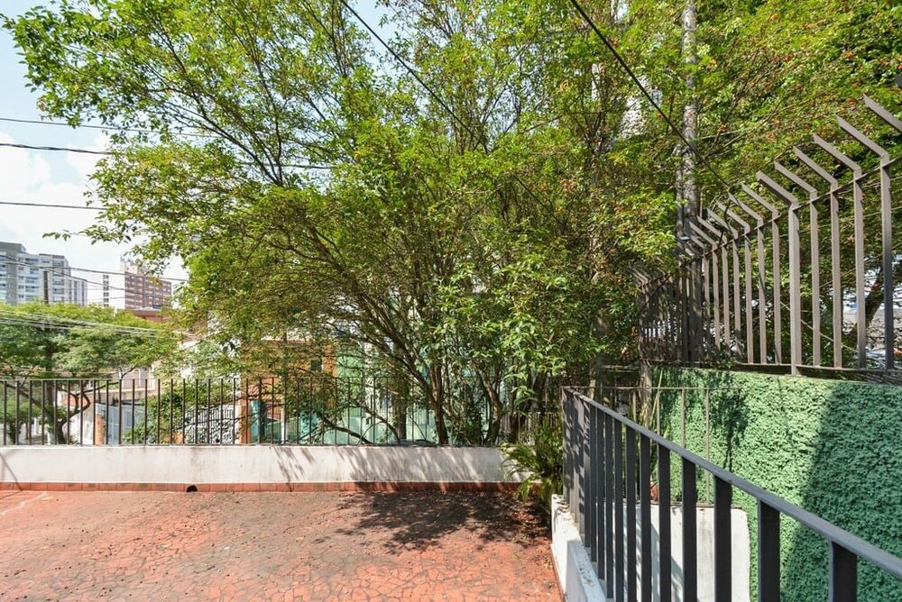 Casa à venda com 3 quartos, 150m² - Foto 2