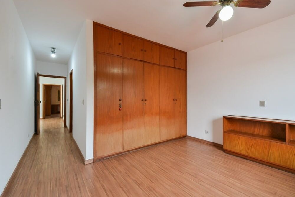 Casa, 4 quartos, 331 m² - Foto 2