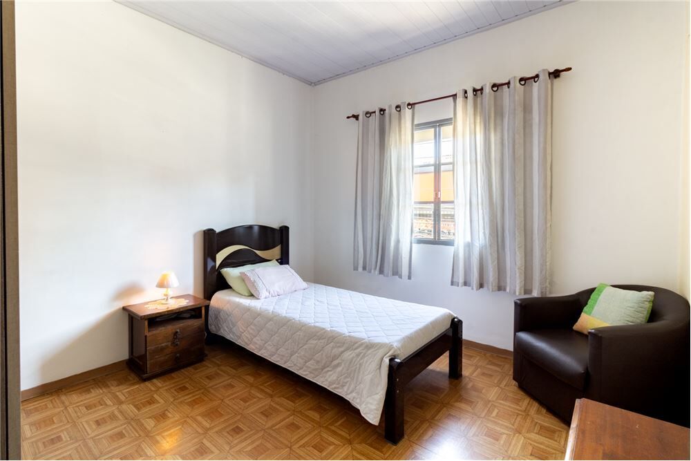Casa à venda com 4 quartos, 178m² - Foto 6