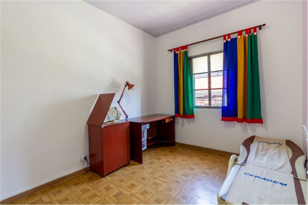 Casa à venda com 4 quartos, 178m² - Foto 3