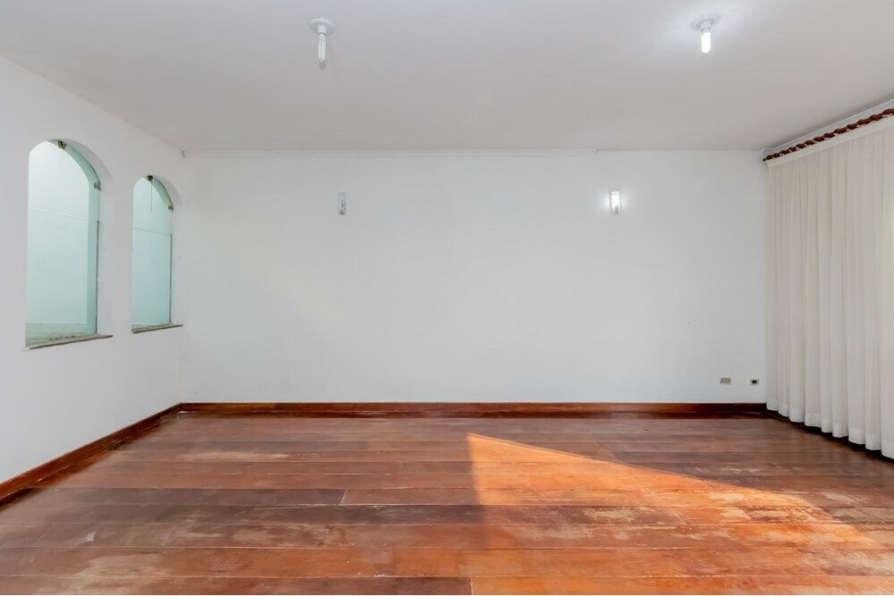 Casa à venda com 3 quartos, 250m² - Foto 6