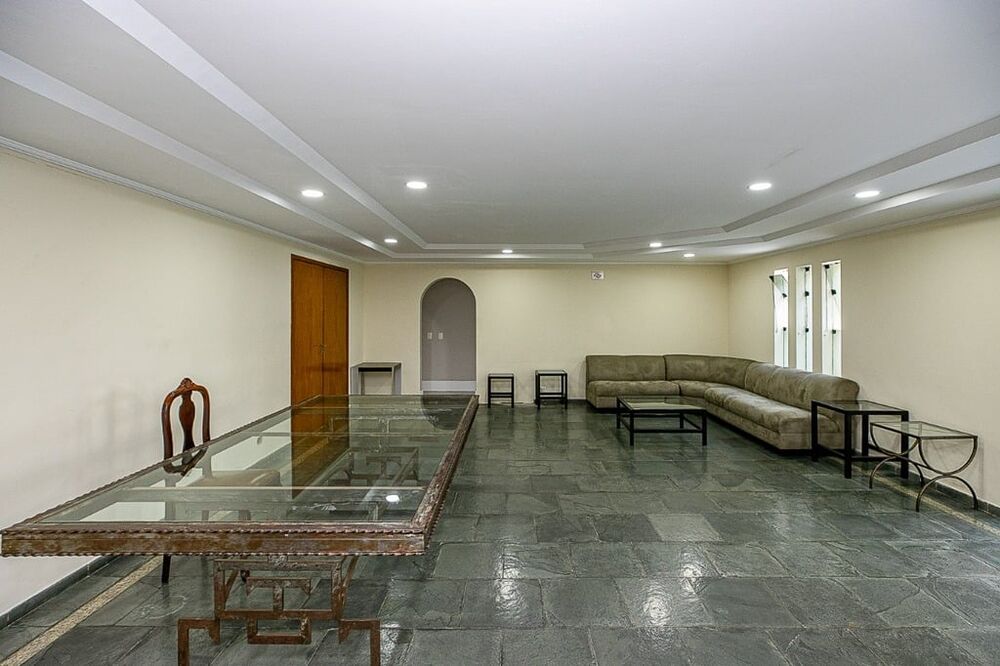 Apartamento à venda com 2 quartos, 98m² - Foto 1