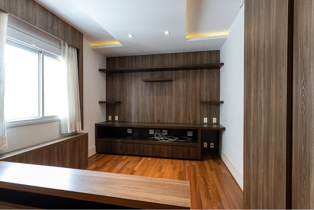 Apartamento à venda com 4 quartos, 221m² - Foto 14