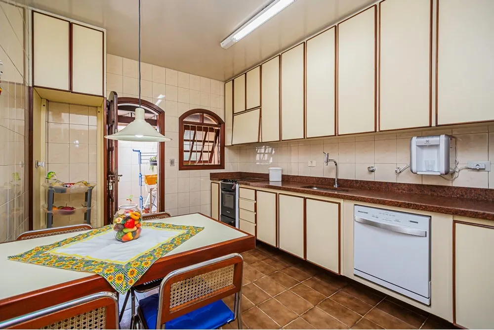 Casa, 2 quartos, 160 m² - Foto 1