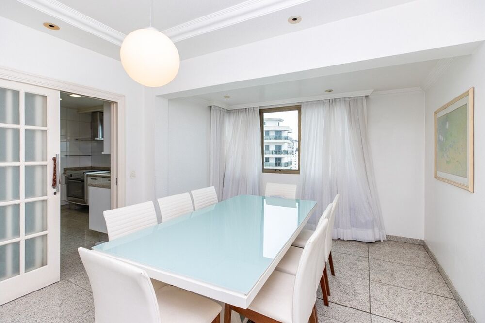 Apartamento à venda com 4 quartos, 280m² - Foto 1