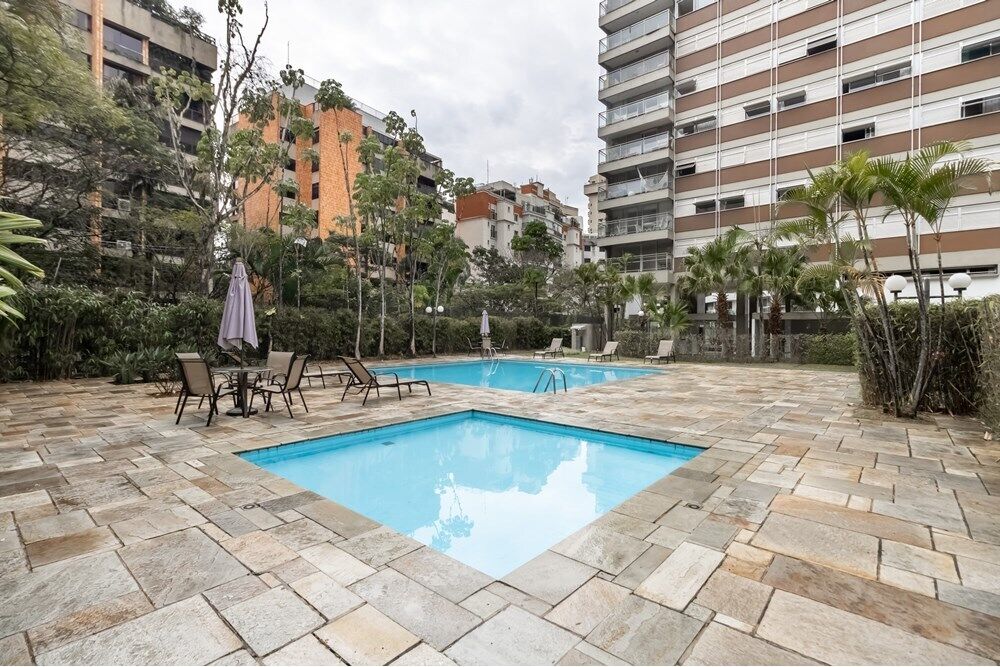 Apartamento à venda com 3 quartos, 170m² - Foto 13