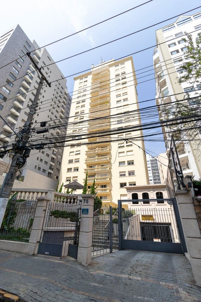 Apartamento à venda com 4 quartos, 140m² - Foto 1