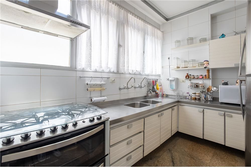 Apartamento à venda com 5 quartos, 296m² - Foto 4