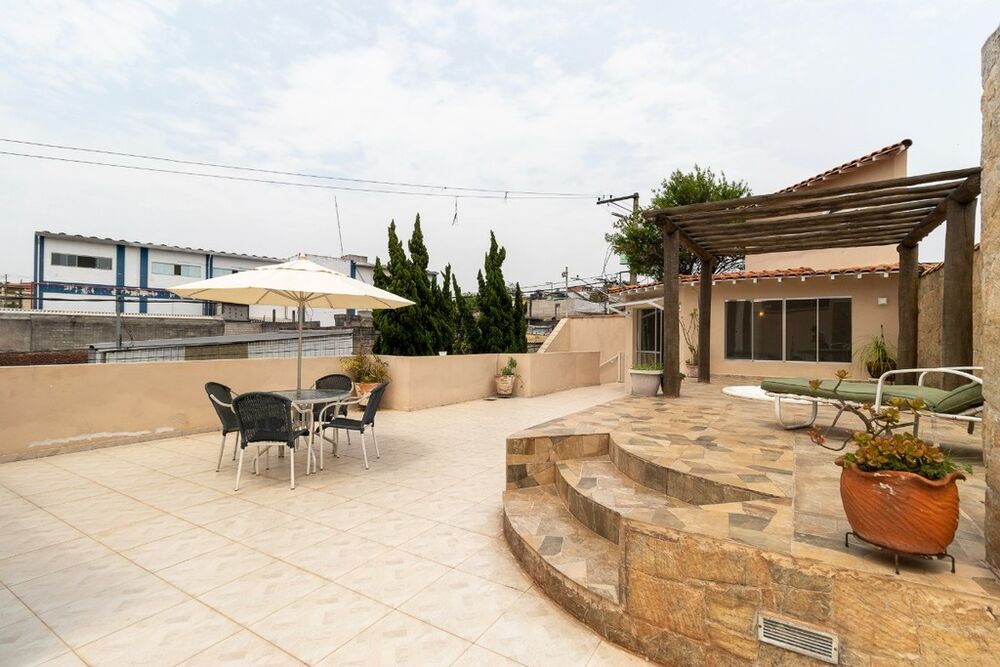 Casa, 3 quartos, 190 m² - Foto 1
