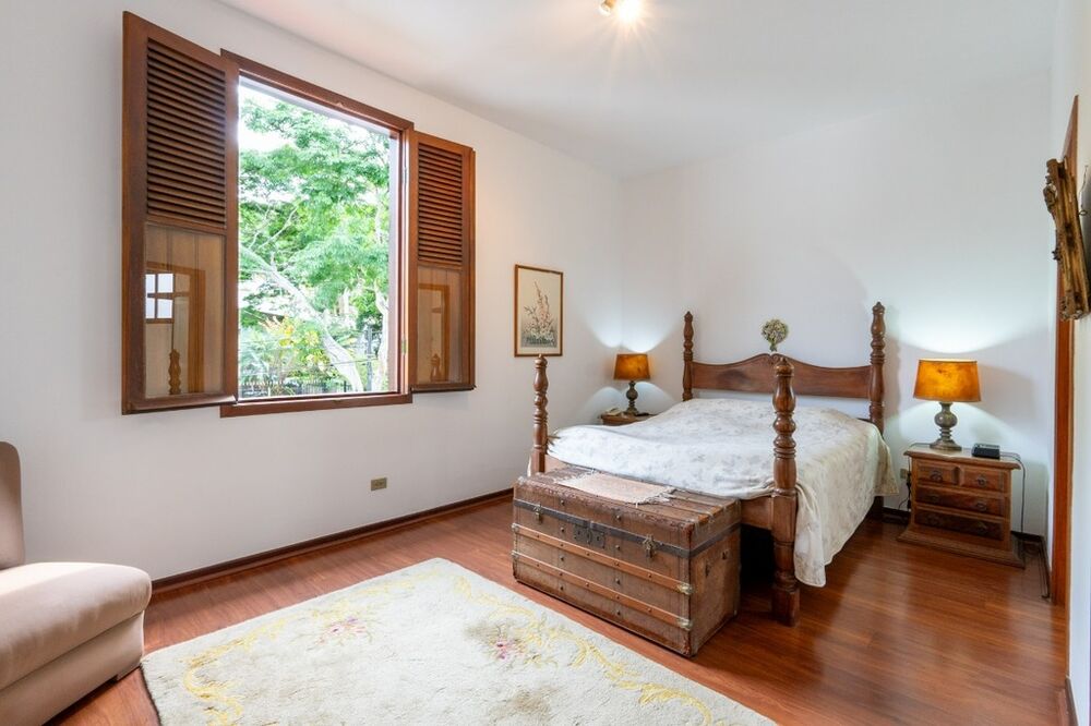 Casa, 4 quartos, 410 m² - Foto 1