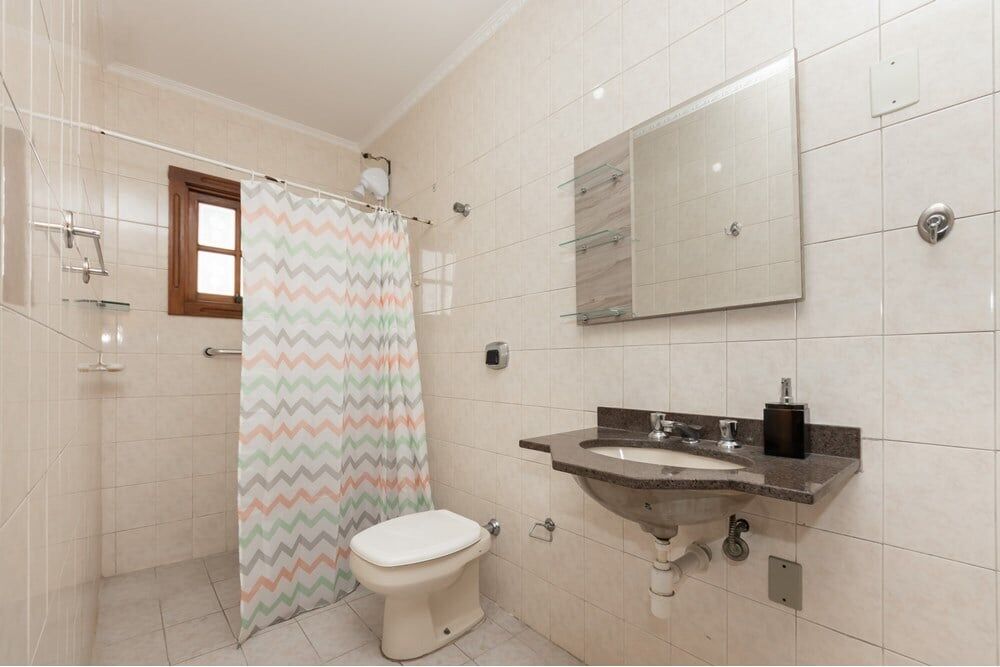 Casa à venda com 4 quartos, 207m² - Foto 2