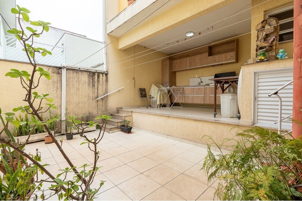 Casa à venda com 4 quartos, 229m² - Foto 9