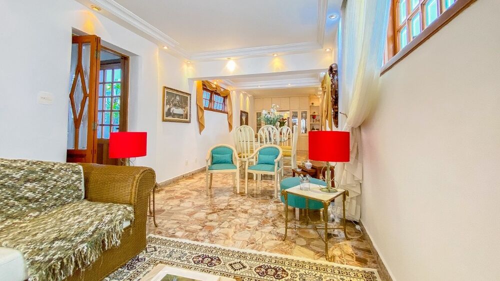 Casa à venda com 5 quartos, 275m² - Foto 6