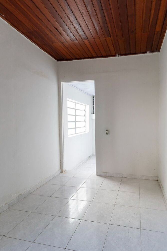 Casa à venda com 3 quartos, 208m² - Foto 4
