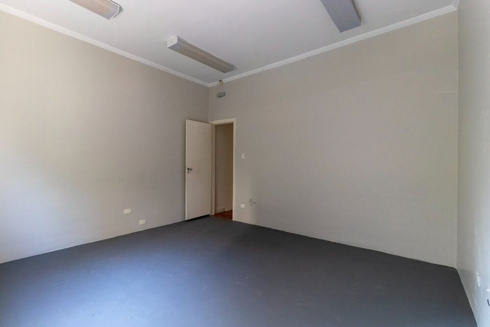 Casa à venda com 3 quartos, 208m² - Foto 17
