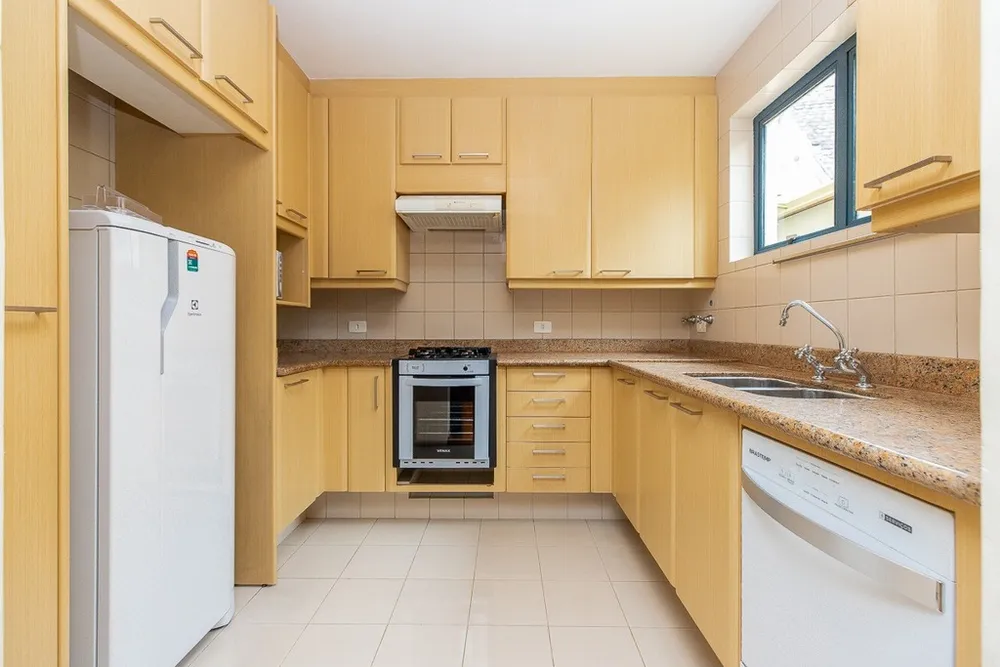 Casa, 3 quartos, 220 m² - Foto 9