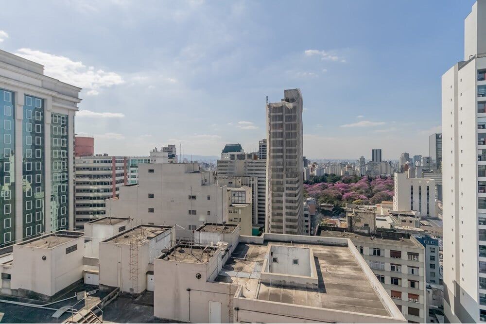 Apartamento à venda com 4 quartos, 238m² - Foto 3