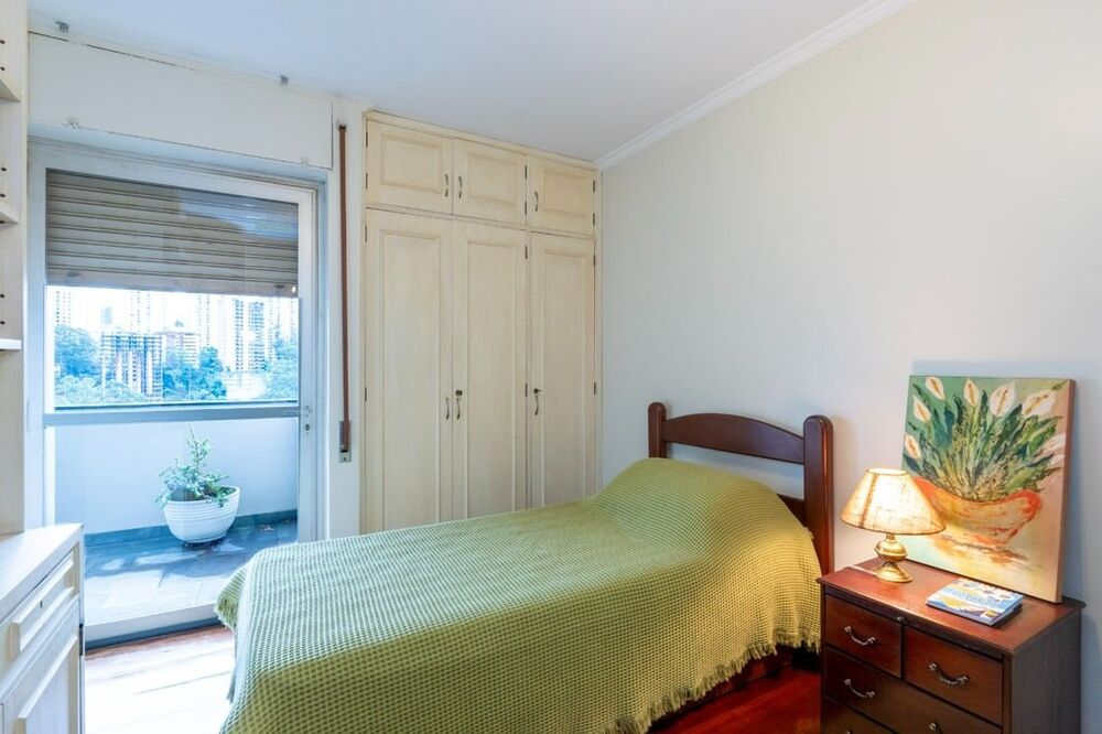 Apartamento à venda com 3 quartos, 142m² - Foto 12