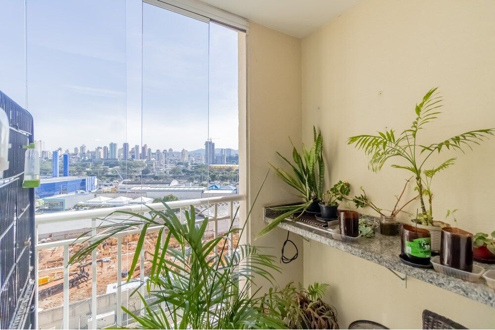 Apartamento à venda com 2 quartos, 64m² - Foto 4