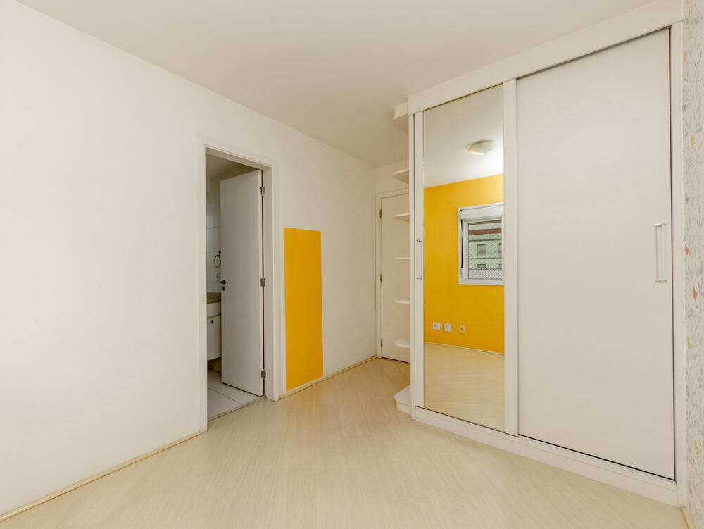 Apartamento à venda com 4 quartos, 136m² - Foto 9
