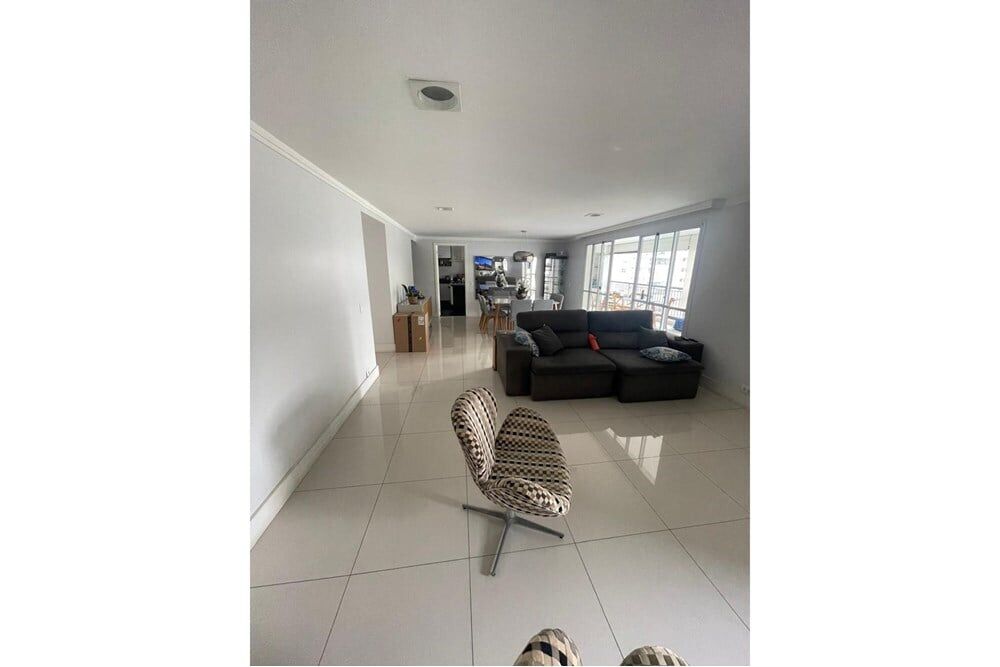 Apartamento à venda com 3 quartos, 192m² - Foto 1