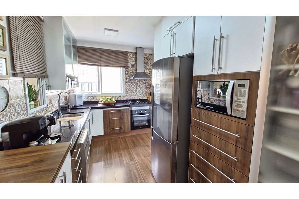 Apartamento à venda com 3 quartos, 146m² - Foto 3