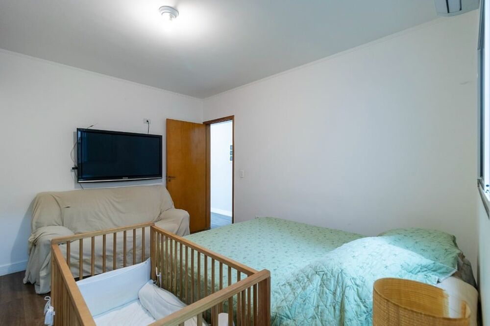 Casa à venda com 3 quartos, 243m² - Foto 8