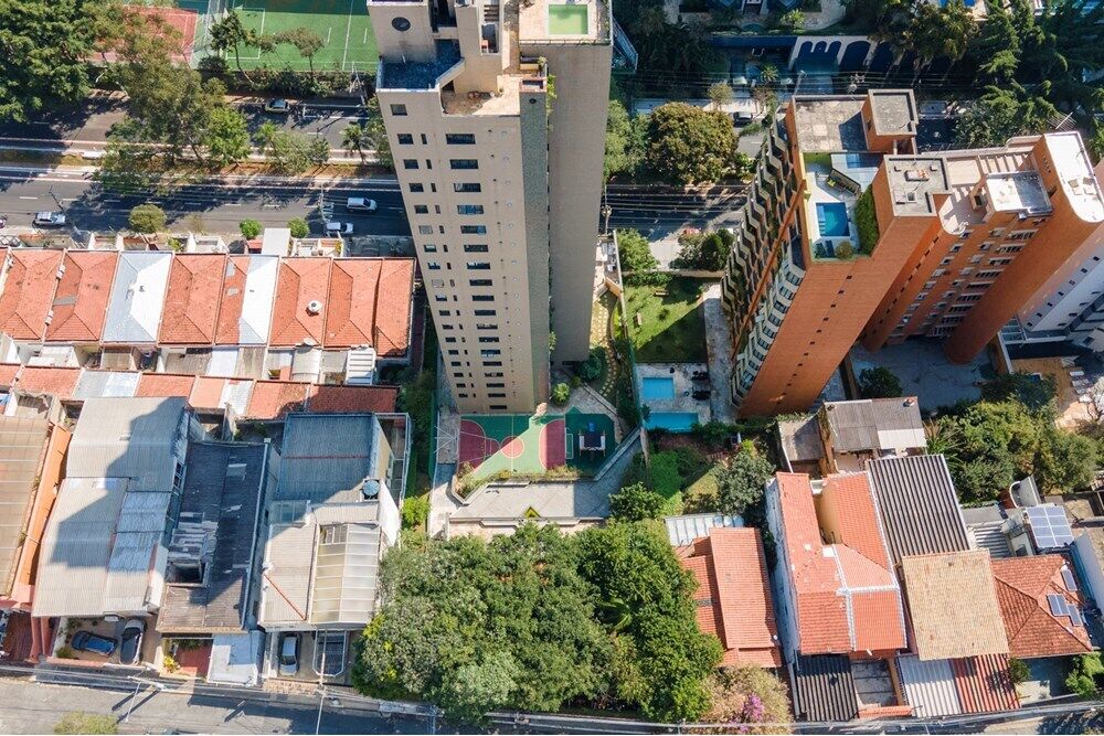 Apartamento à venda com 4 quartos, 200m² - Foto 10