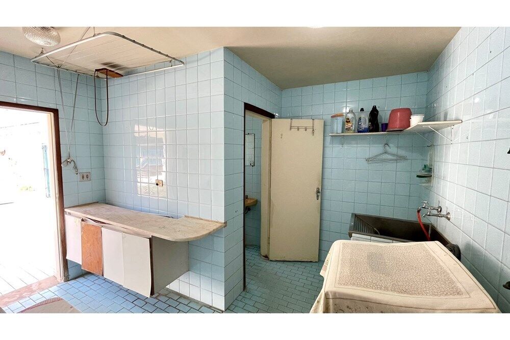 Casa, 4 quartos, 255 m² - Foto 1