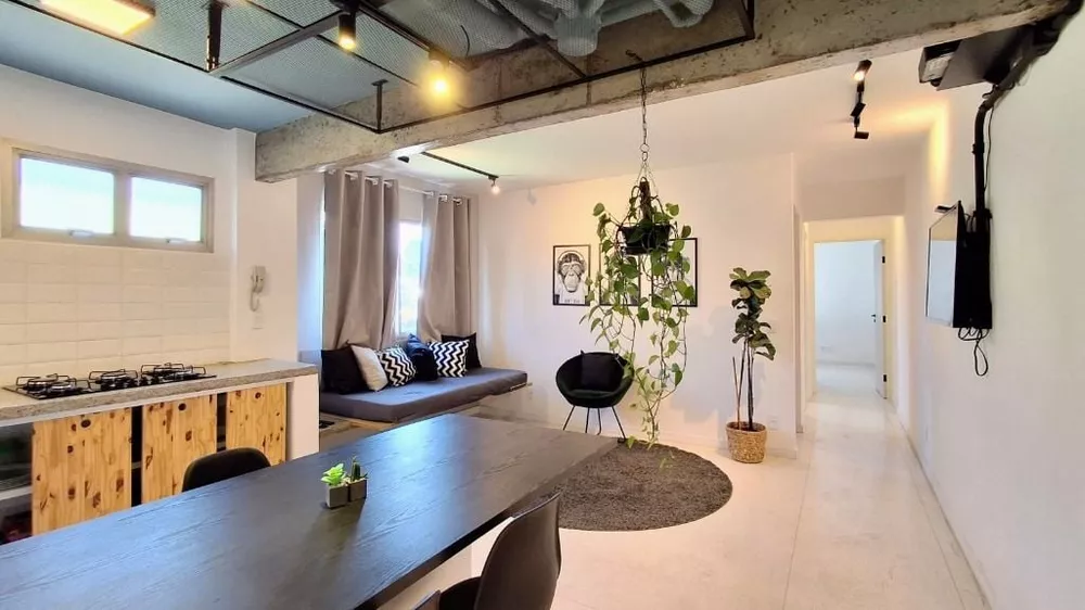 Apartamento à venda com 2 quartos, 65m² - Foto 1