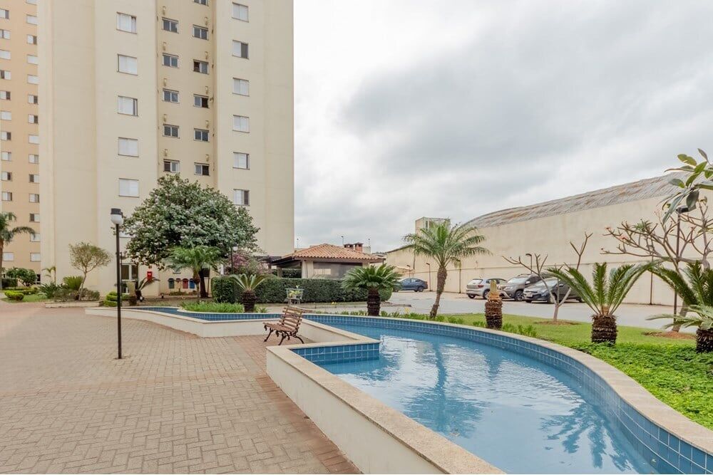 Apartamento à venda com 3 quartos, 64m² - Foto 2